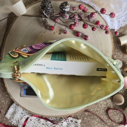 Pouch - Une écharpe pour deux