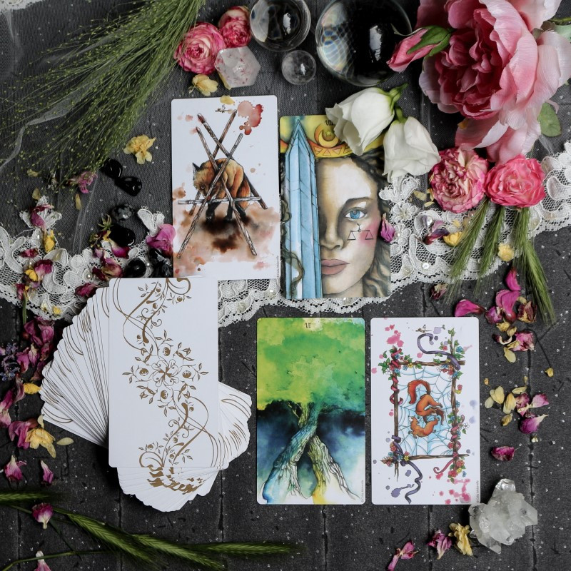 Tarot Lili White